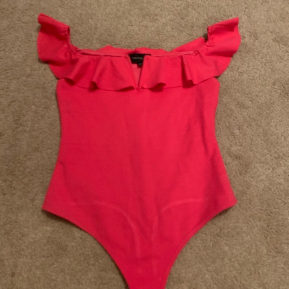 pink off the shoulder bodysuit - Picture 2 of 3